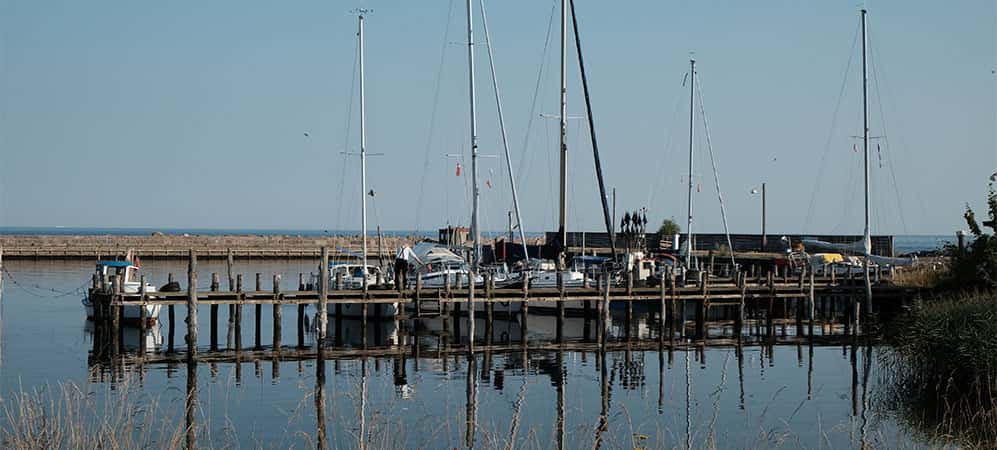 Hesnæs Havn ved Østersøen Hesnæs Havn ved Østersøen