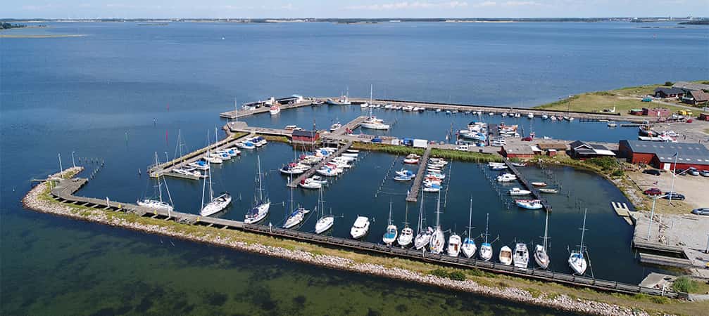 Luftfoto af Langø Lystbådehavn Luftfoto af Langø Lystbådehavn