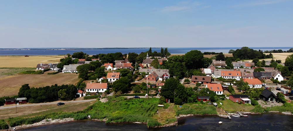 Nyord by ved havnen Nyord by ved havnen